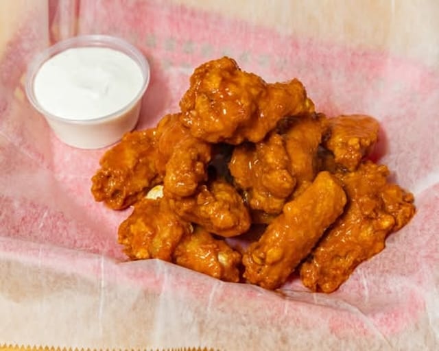 Combo 1 - Chicken Wings.
